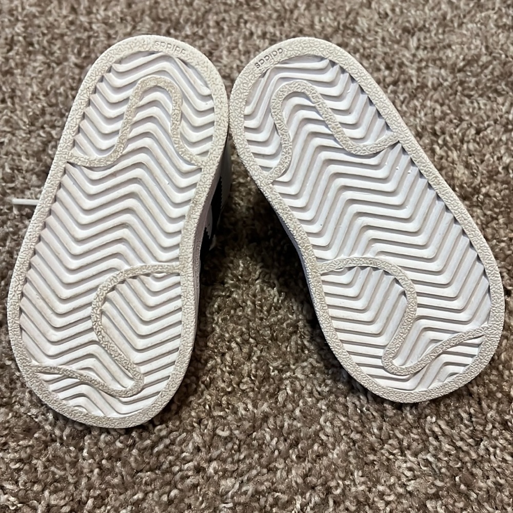 Adidas toddler sneakers - Picture 6 of 6